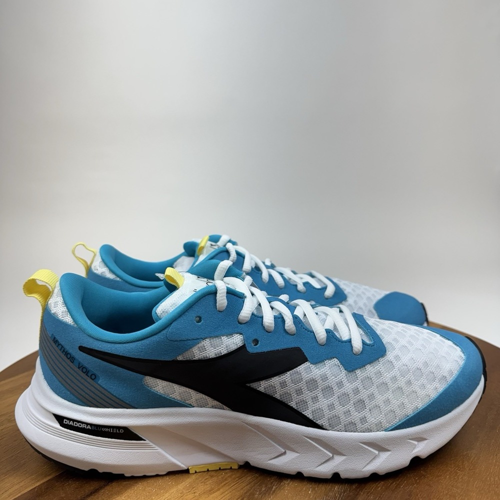 New Womens Diadora Mythos Blushield Volo Scuba Blue Athletic Sneakers Size 9 M